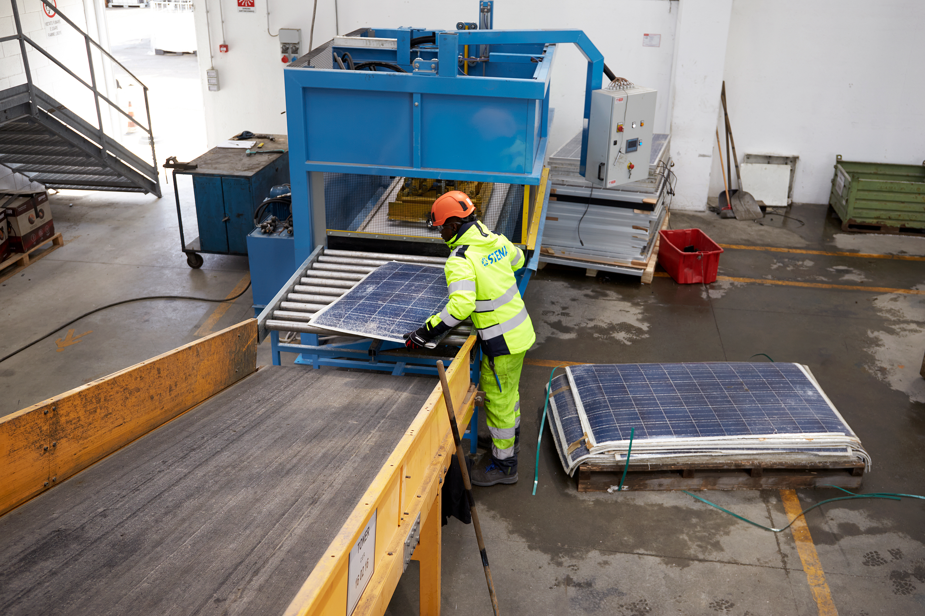 Stena Recycling in Italia ha iniziato il percorso per diventare un partner affidabile per il riciclo a fine vita dei pannelli solari.