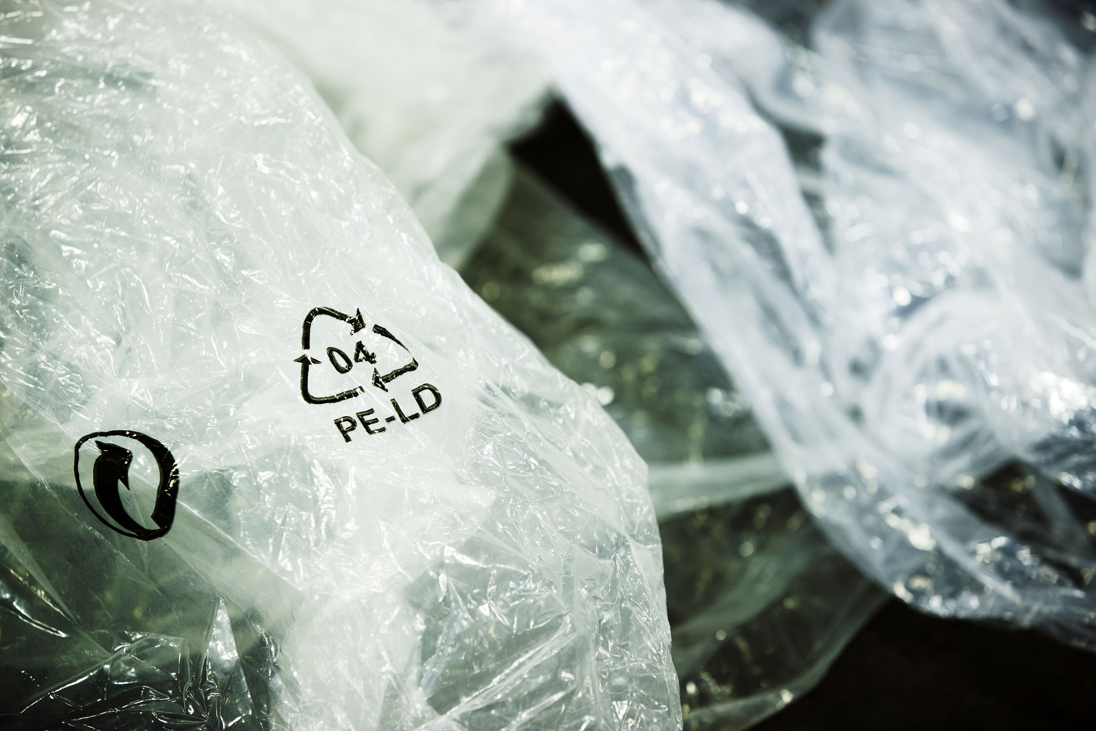 Plast er bare ett av materialene Stena Recycling samler inn og gjenvinner på industrielt nivå.